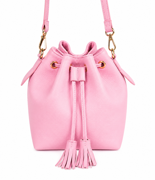 Carlotta Bucket